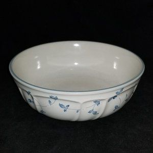 Noritake Stoneware Strawberry Delight 9" Bowl